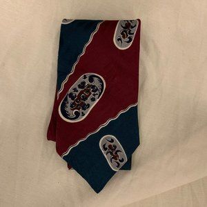 Vintage 80s Halston NWT blue and burgundy paisley like design Italian silk Prese